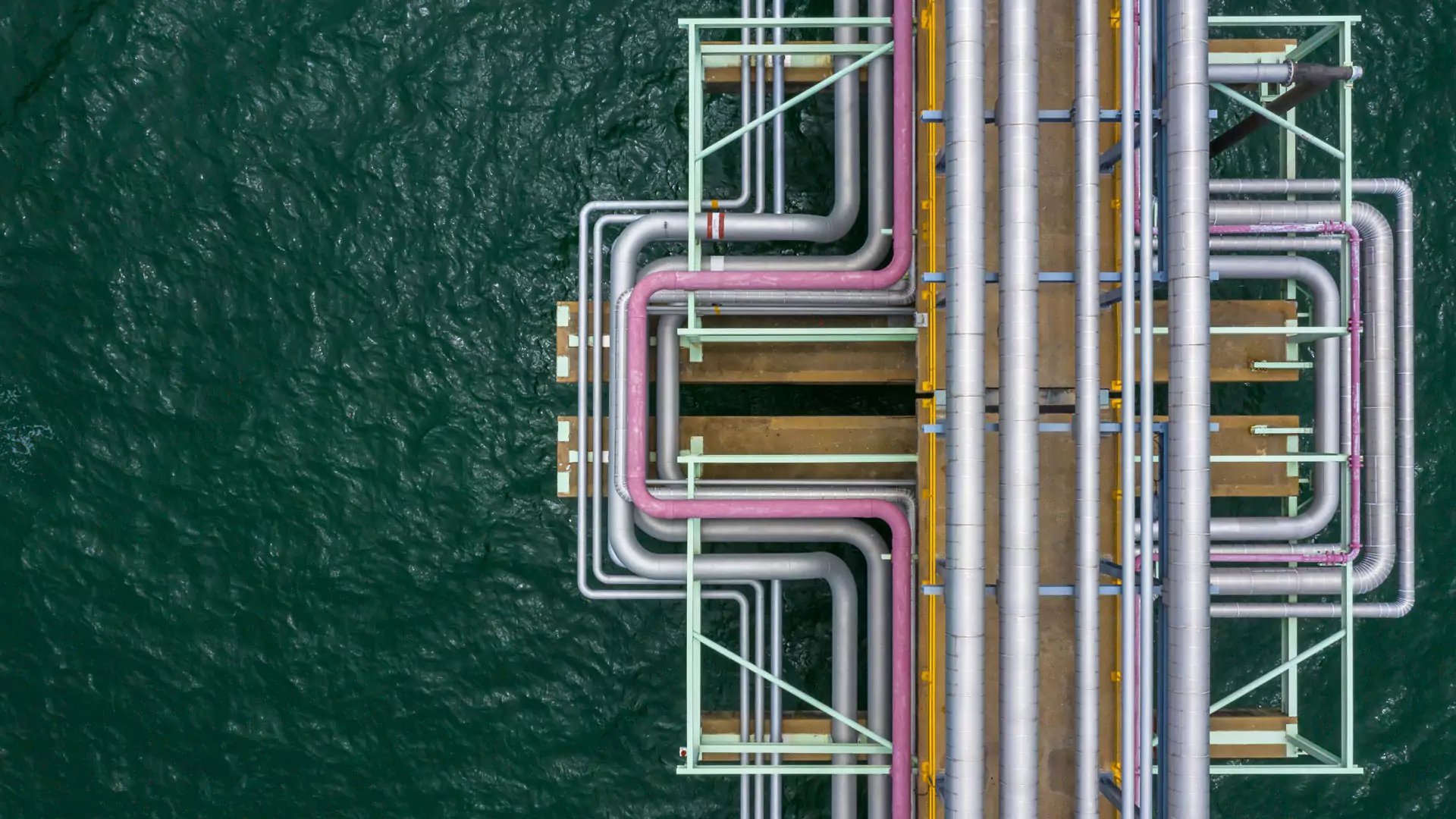 Topsoe_Microsite_Pipes and ocean