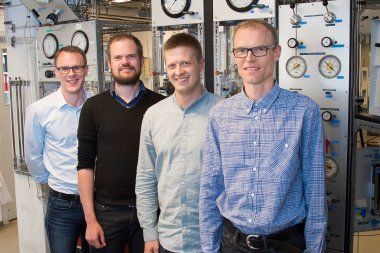 Part of the team in the lab. From the left: Stig Helveg, Christian Elkjær, Sebastian Kuld and Jens Sehested Part of the Topsoe research team in the lab