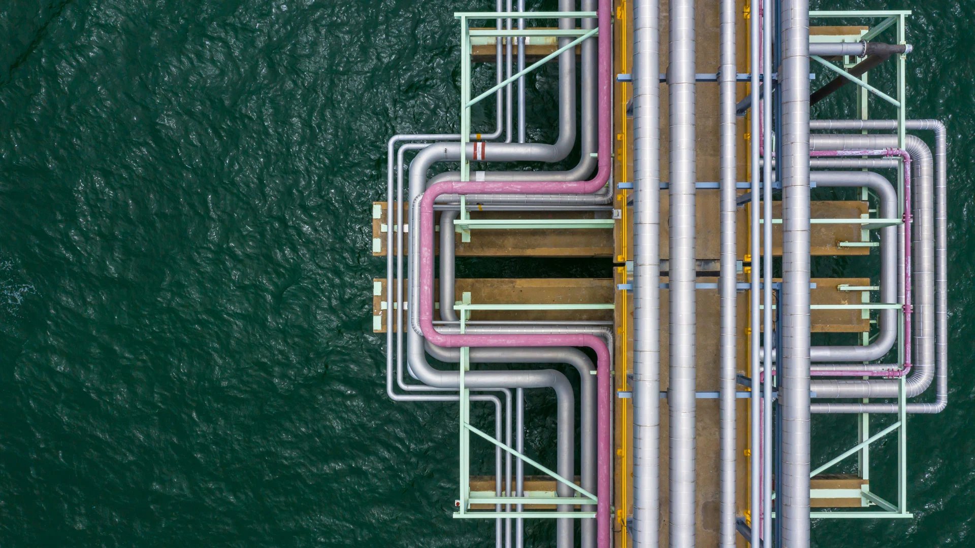 Topsoe_Microsite_Pipes and ocean
