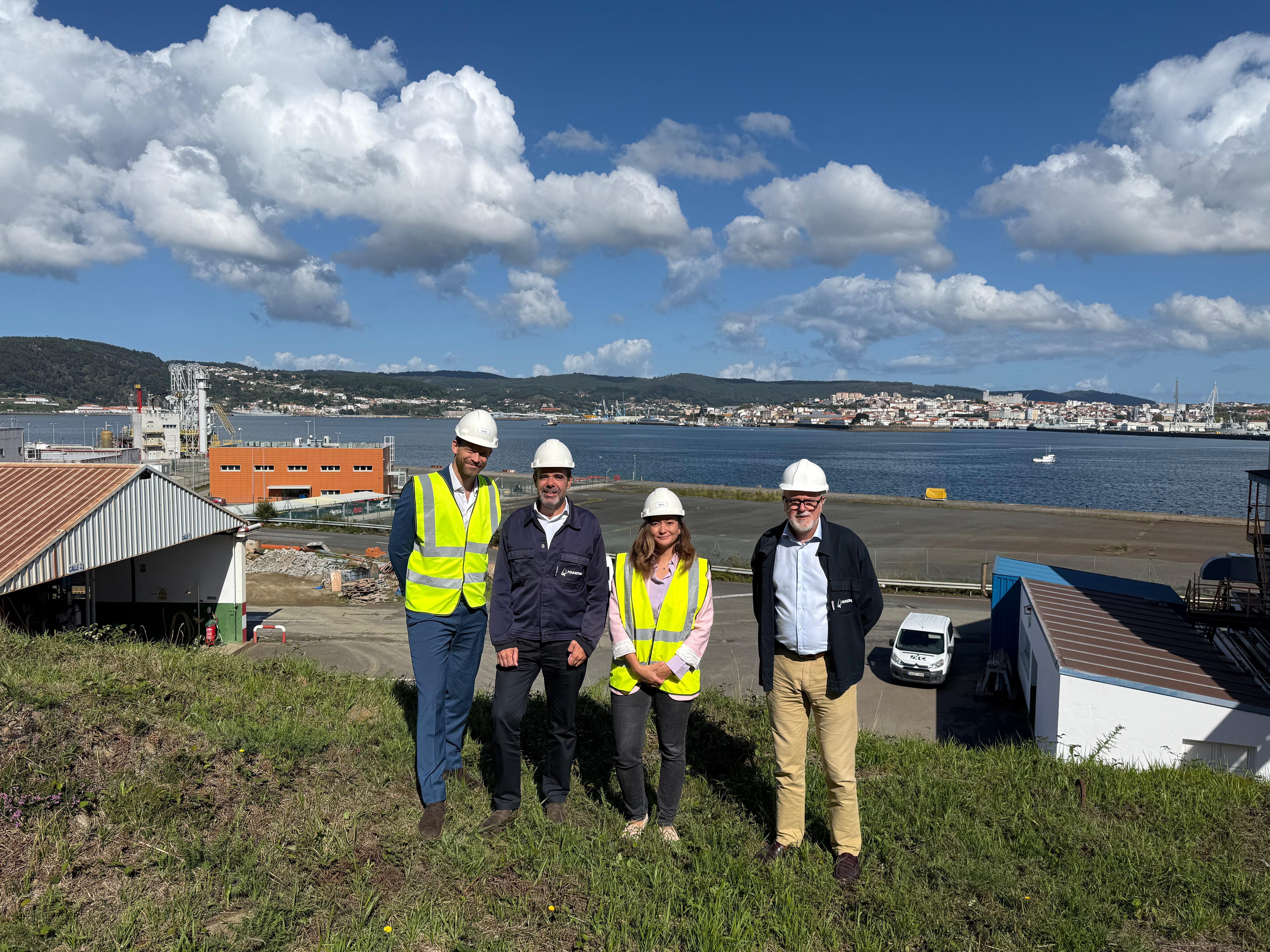 Image: Forestal and Topsoe have signed an agreement on Topsoe's SOEC electrolyzer technology. Forestal here represented by CFO Alberto López Pampín (second from left) and Topsoe by CCO Power-to-X, Sundus Cordelia Ramli (second from right).