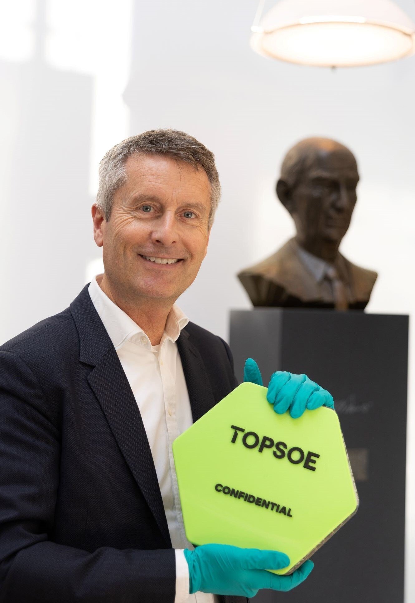 Topsøe family receives PwC’s Honorary Award 2025 featured image